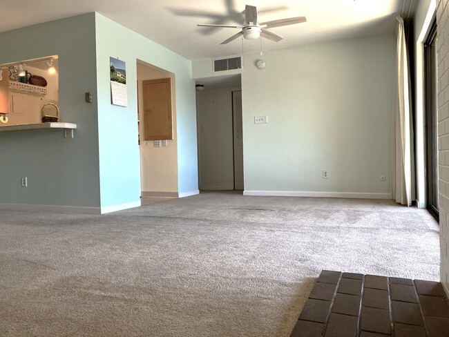 Kitchen/Dining room - 2227 Canyon Blvd
