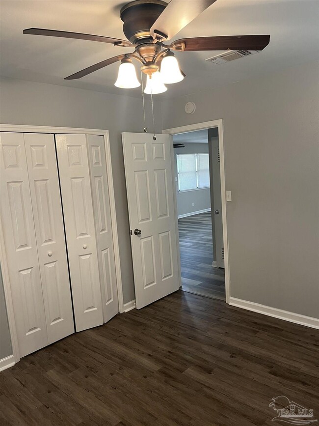 Building Photo - 5630 Wickford Ln