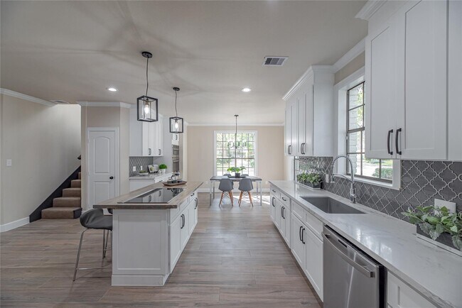 Building Photo - 3123 Baywood Park Dr