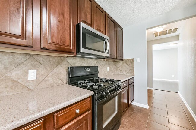 Building Photo - 22218 Orchard Dale Dr