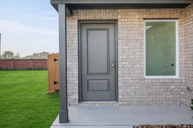 Building Photo - 5906 Havana Mist Dr