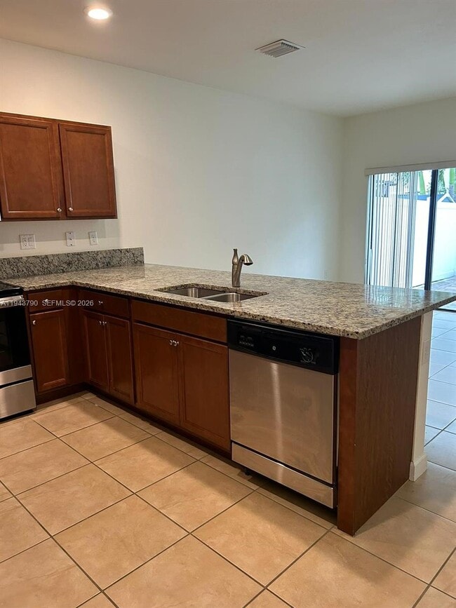 Building Photo - 9332 W 33rd Ln