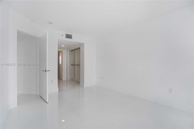 Building Photo - 90 Alton Rd