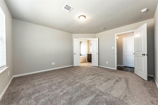 Building Photo - 8224 Tourmaline Wy