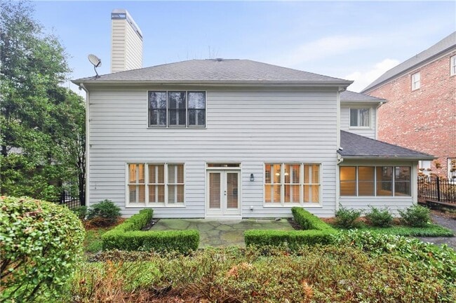 Building Photo - 3194 Windsor Lake Dr NE