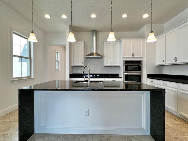 Building Photo - 13321 Camborne Pl