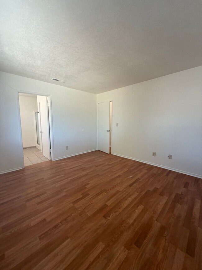 Building Photo - 200 Armona Ave