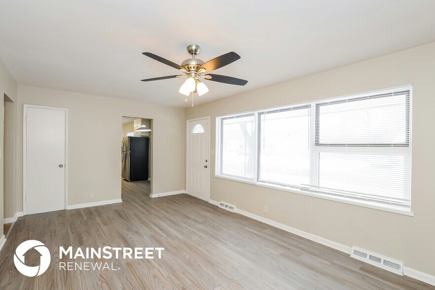 Building Photo - 8003 E 90th Terrace