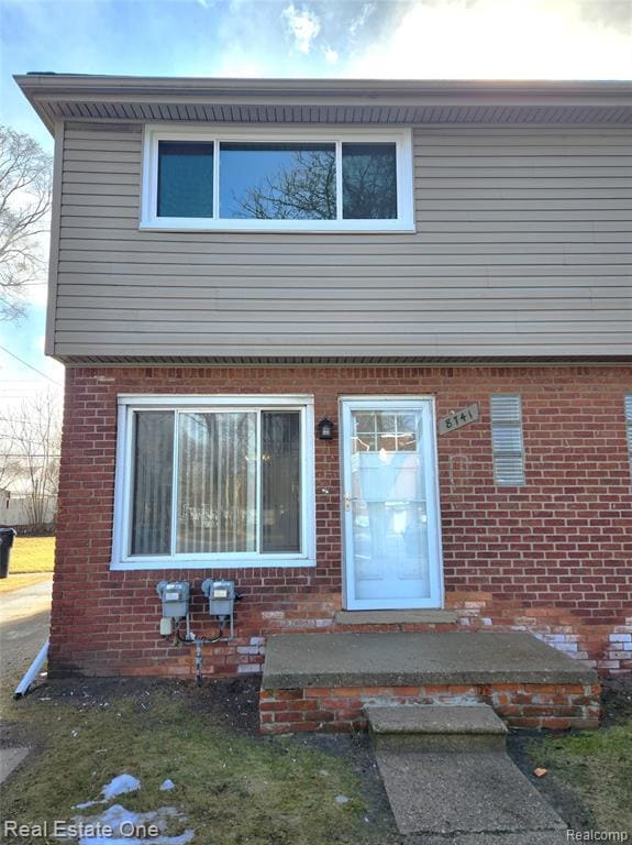 Building Photo - 8741 W Nine Mile Rd