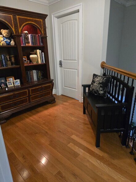 Building Photo - 10850 Misty Creek Ct