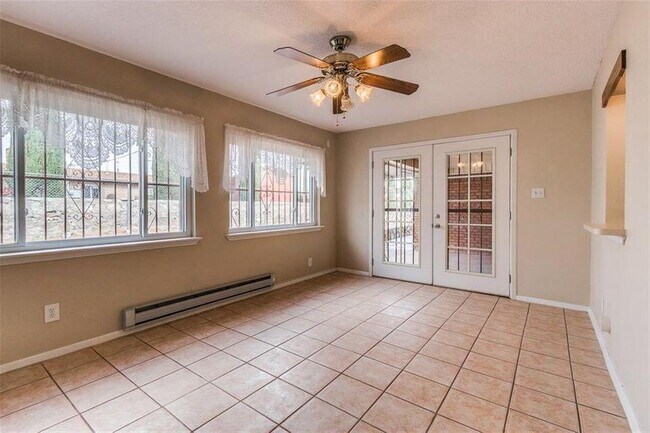 Building Photo - 4753 Fairbanks Dr