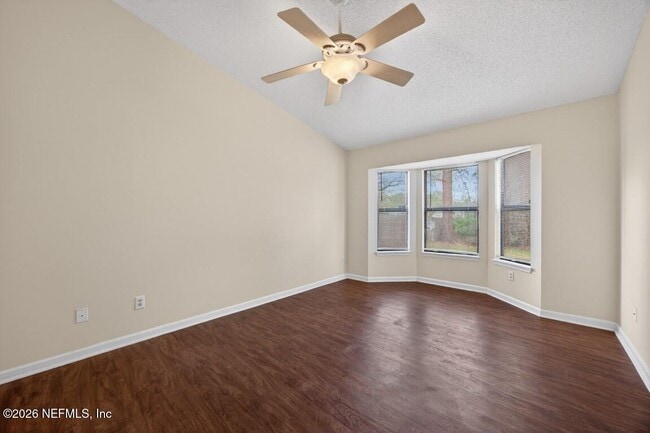 Building Photo - 8725 Huntington Woods Cir N