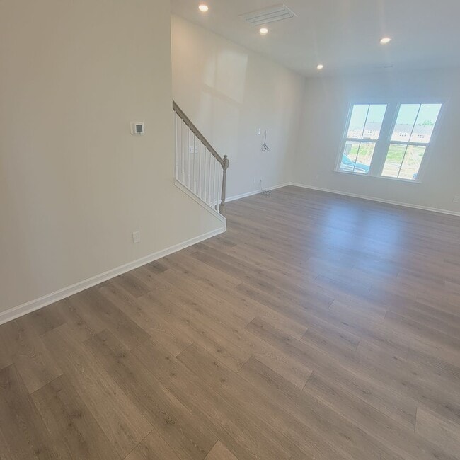 Building Photo - 3BR/2.5BA Townhome in Terraces at Farmington; Great Schools!