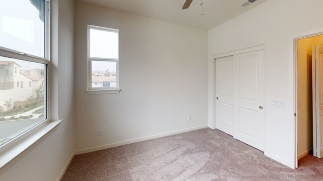 Building Photo - Delightful 3/2.5 condo in Rancho Cucamonga...