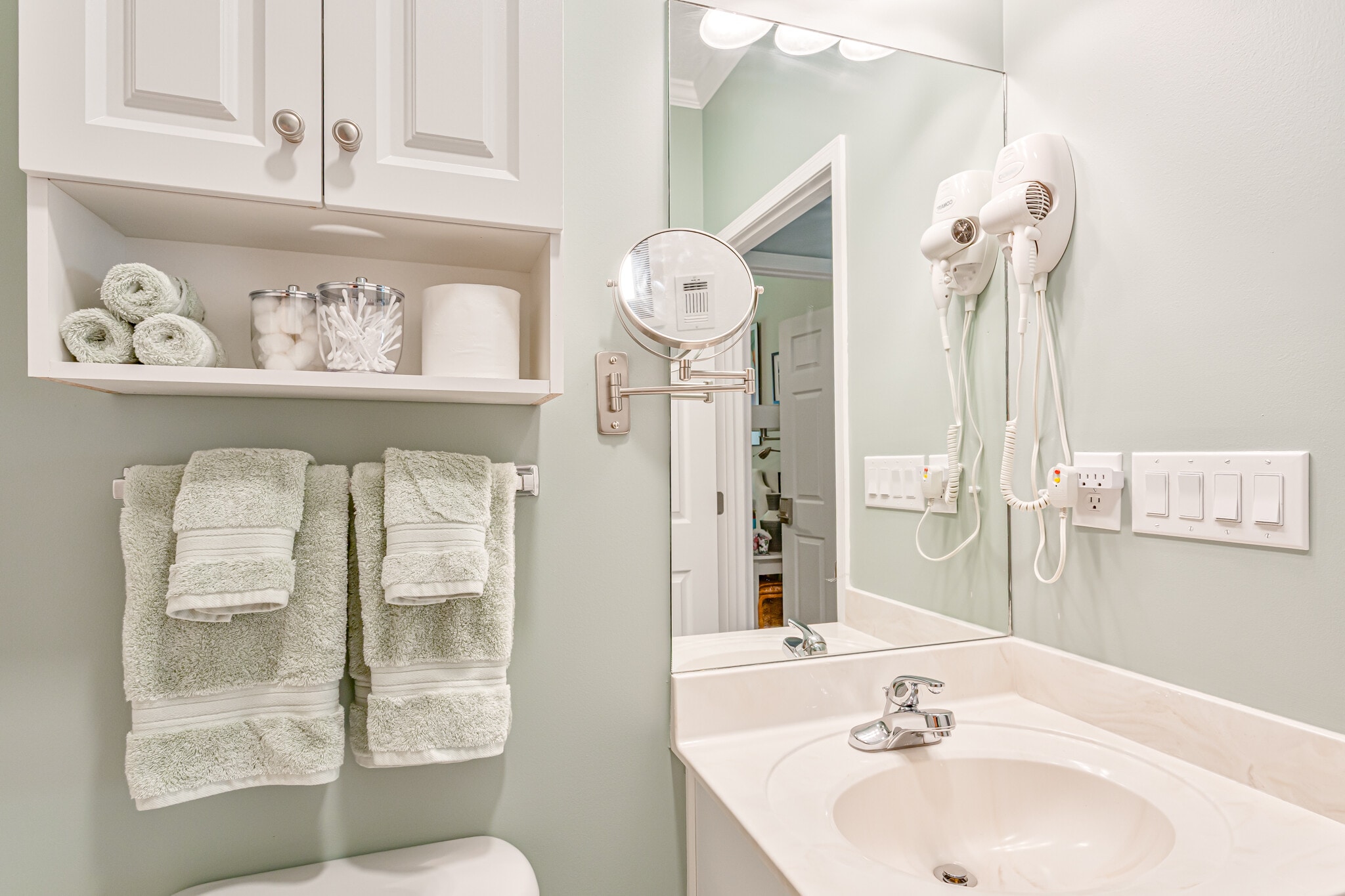Private Bathroom - 111 Havenwood Way