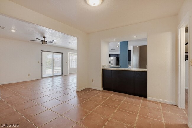 Building Photo - 912 Portulaca Ct