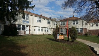 Building Photo - Lafayette Townhouses