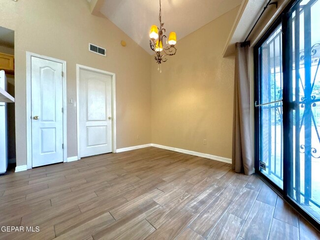 Building Photo - 12146 El Greco Cir