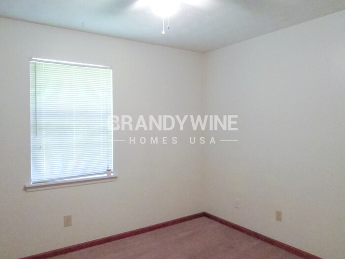 Building Photo - 5063 Springtree Ct