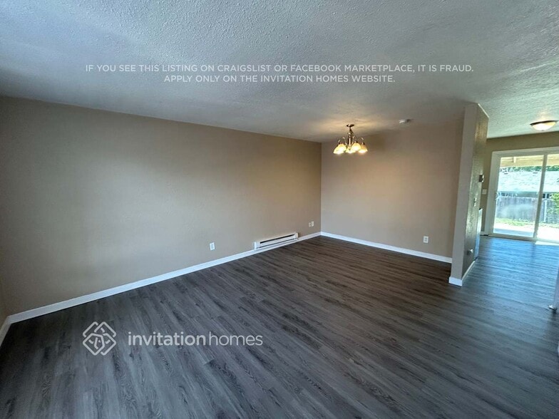 Building Photo - 10932 Birch Dr