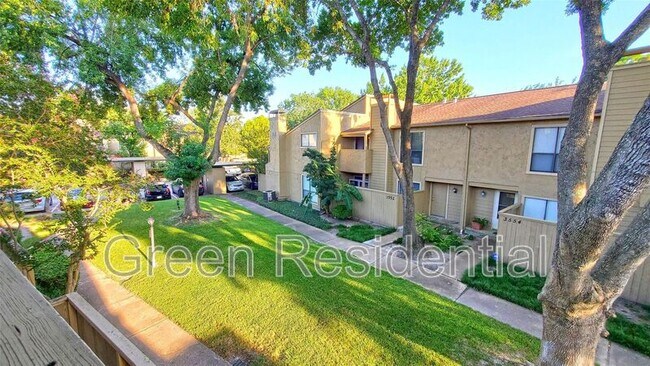 Building Photo - 3542 Ocee St