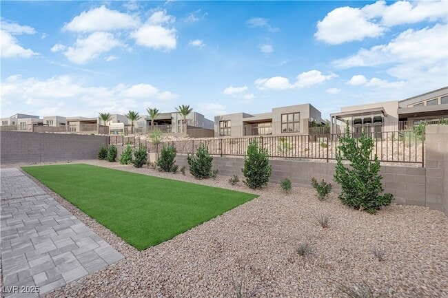 Building Photo - 11032 Rolling Vista Dr