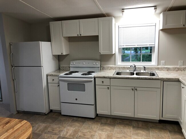 Building Photo - 2526 Fox Hill Ct