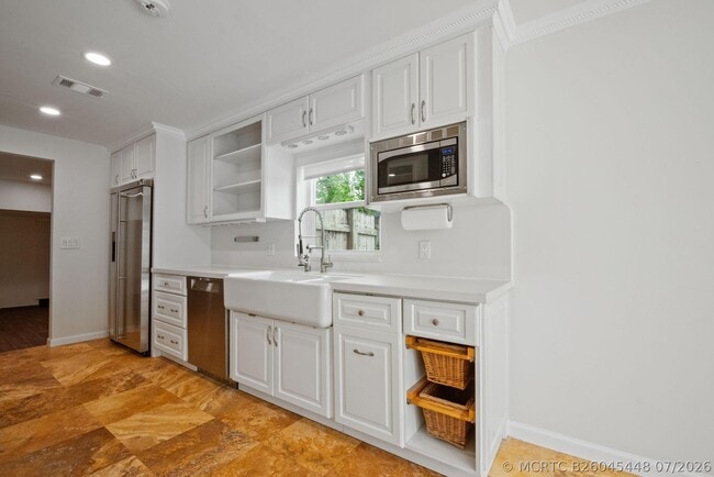 Building Photo - 561 SW 168th Terrace
