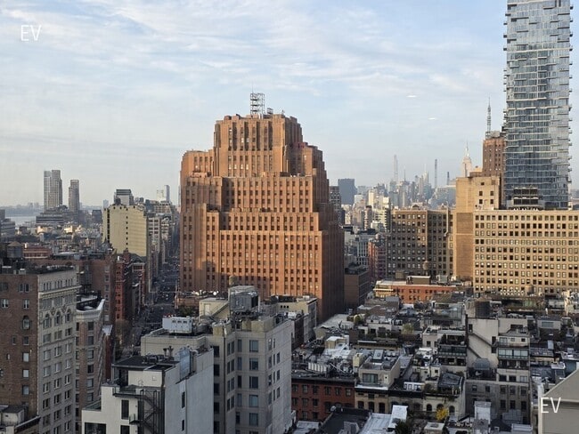 Building Photo - 50 Murray-ev09