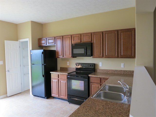Building Photo - 8185 Sydney Ln