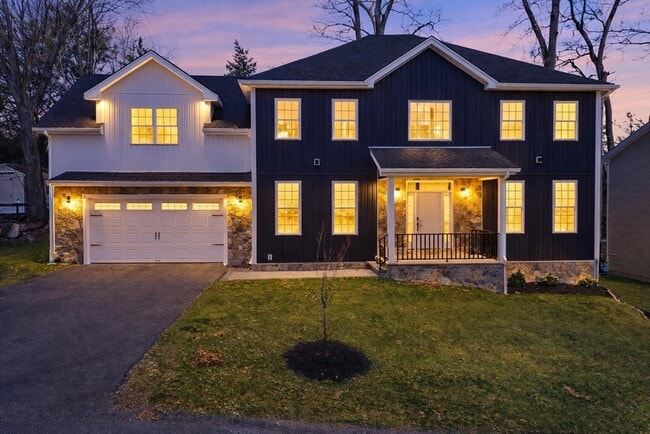 Building Photo - 6 Barrows Rd