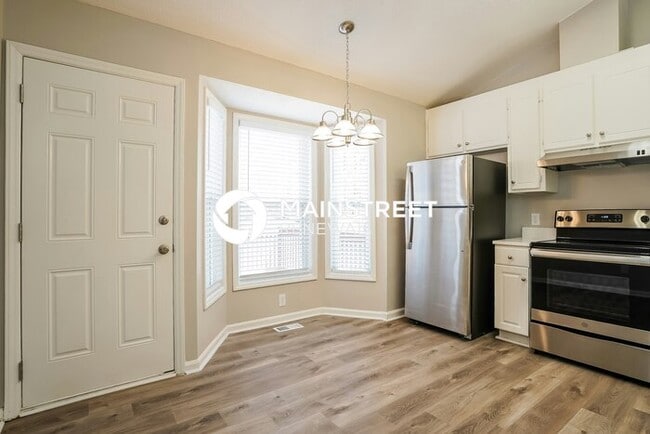 Building Photo - 3 Bedroom Pet-Friendly Home in Zebulon, NC with Main Street Renewal