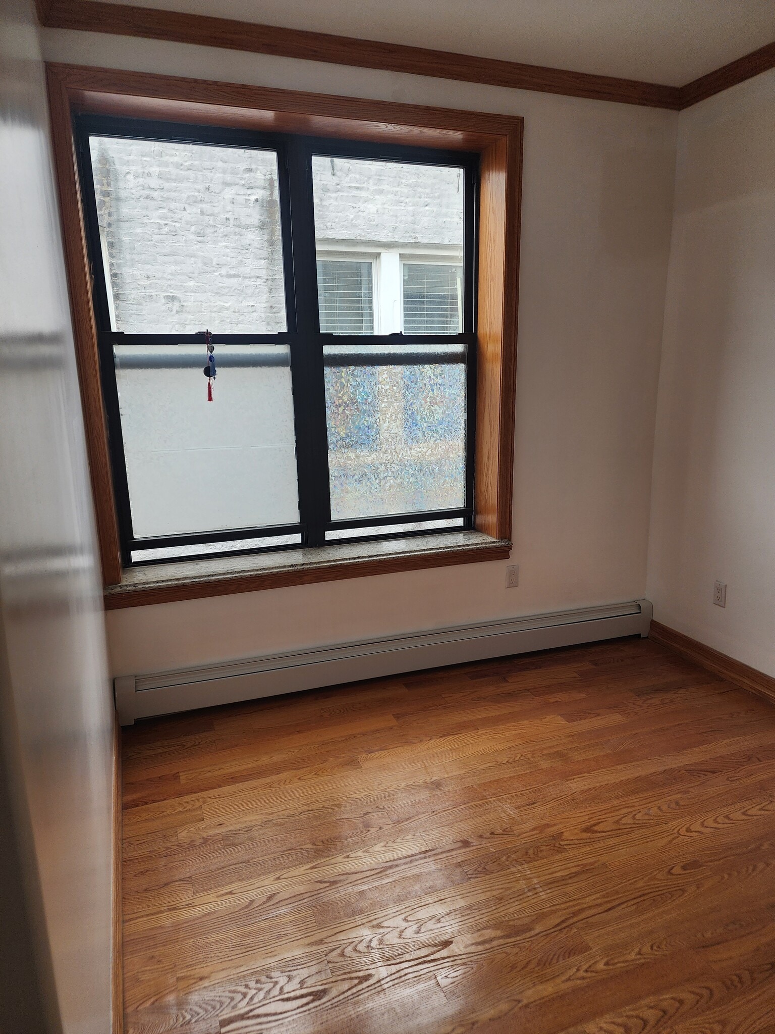 Master's bedroom continue - 13259 Maple Ave