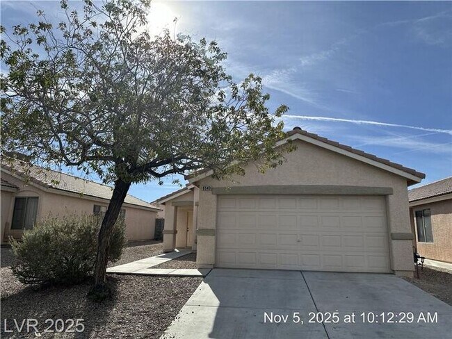 Building Photo - CHARMING SINGLE-STORY HOME IN A QUIET CUL-...