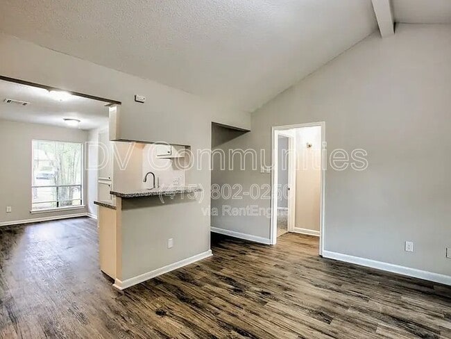 Building Photo - 7911 Battleoak Dr