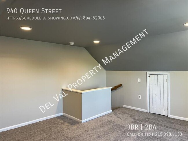 Building Photo - 940 Queen St