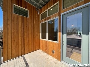 Building Photo - 1107 S Cherry St