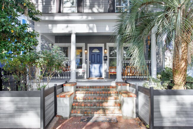 Primary Photo - 102 W 36th St