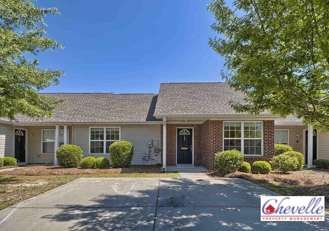 Building Photo - 307 Summit Townes Way
