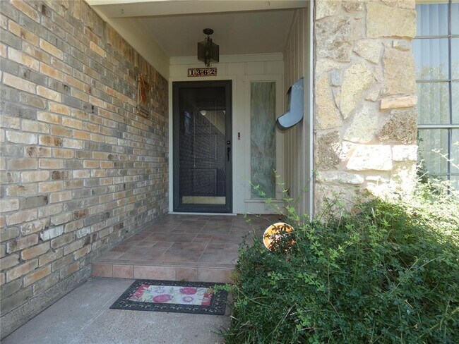 Building Photo - 1362 Beechwood Ln