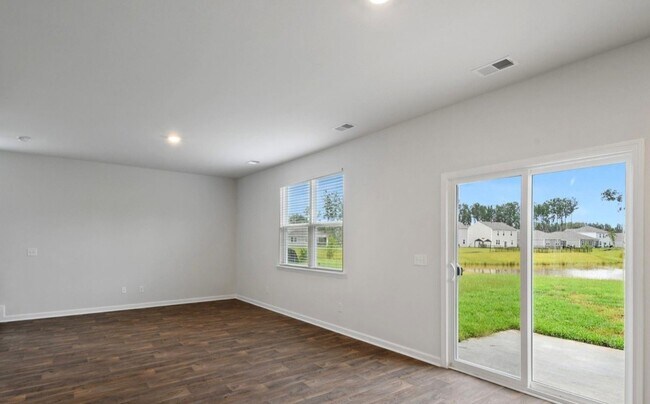 Building Photo - 22 Cedar View Cir