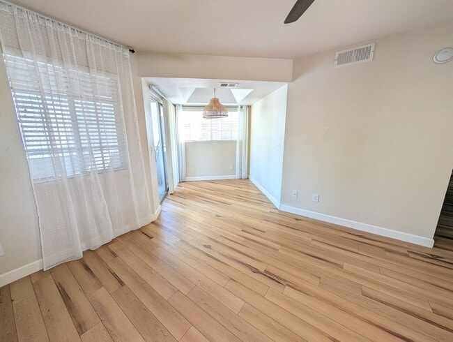 Building Photo - 2 bedroom, 2 Bathroom The Cliffs at North ...