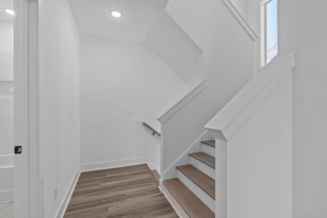 Building Photo - Luxurious Newly Built 3BD, 4BA Downtown Raleigh Townhome with Spacious Balcony and Natural Light ...