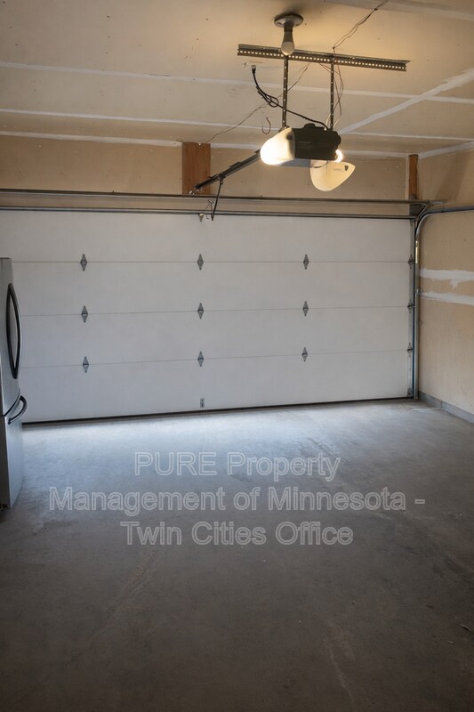 Building Photo - 1117 Pecks Woods Dr