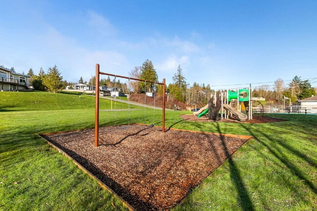 Building Photo - Breathtaking 3-Bed Beachfront Retreat with Scenic Views in Ferndale