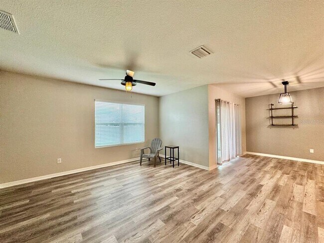 Building Photo - 10626 Park Meadowbrooke Dr