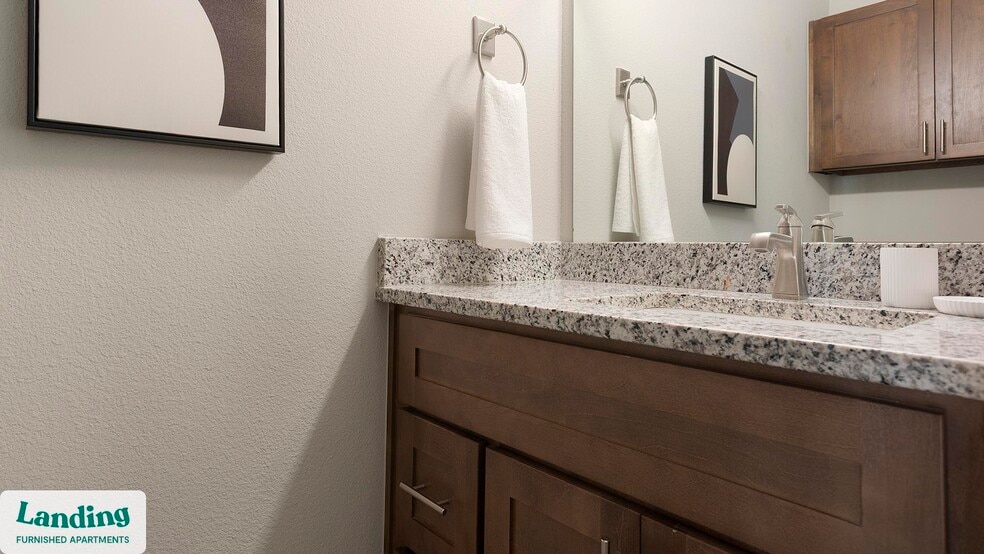 Building Photo - 3401 Redbud Ln