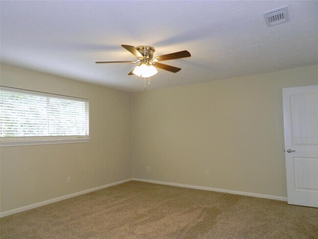 Building Photo - 9403 Oxted Ln
