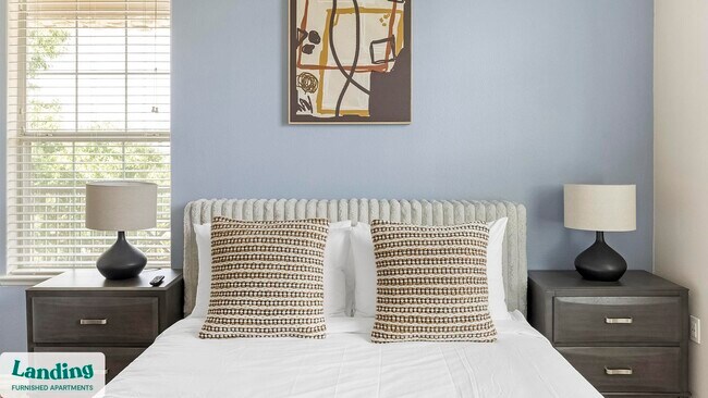 Building Photo - 6101 N Riverside Dr