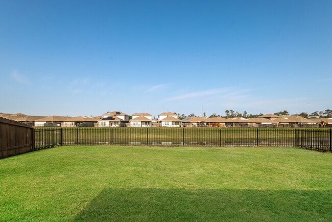 Building Photo - 14661 E Pine Heart Dr